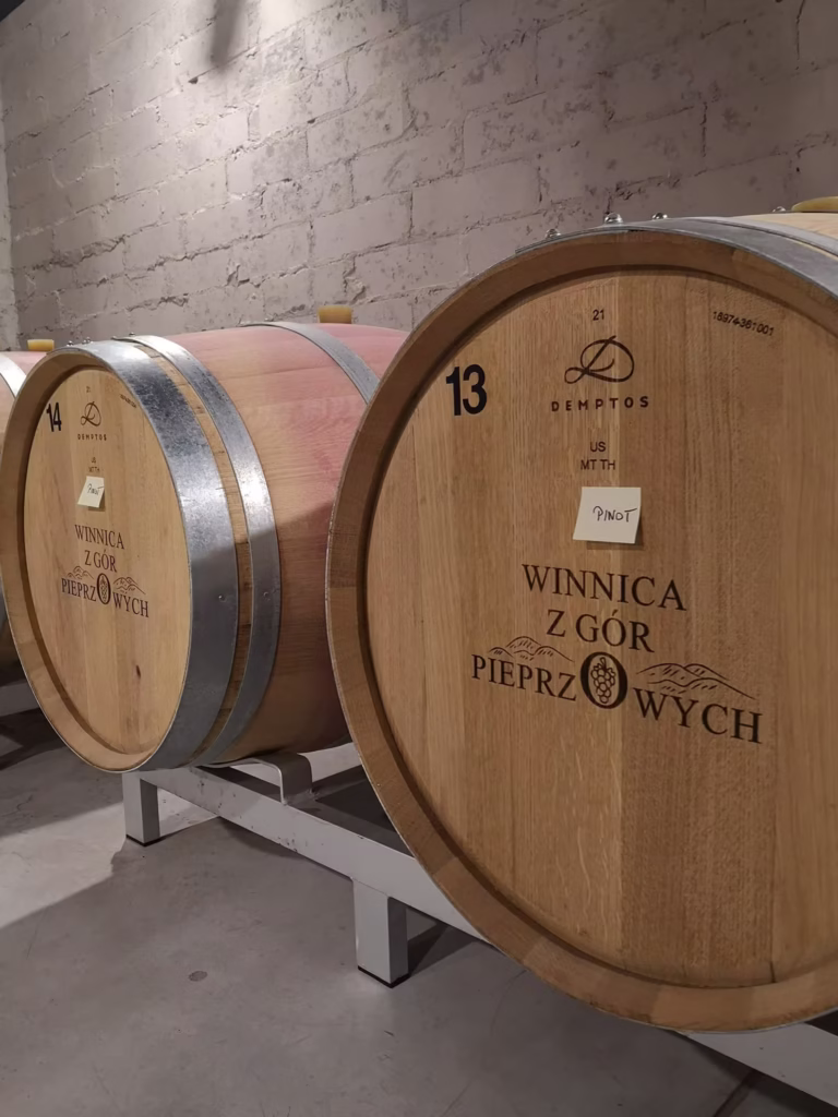 Winnica z Gór Pieprzowych - Wina białe, wina czerwone, wina różowe